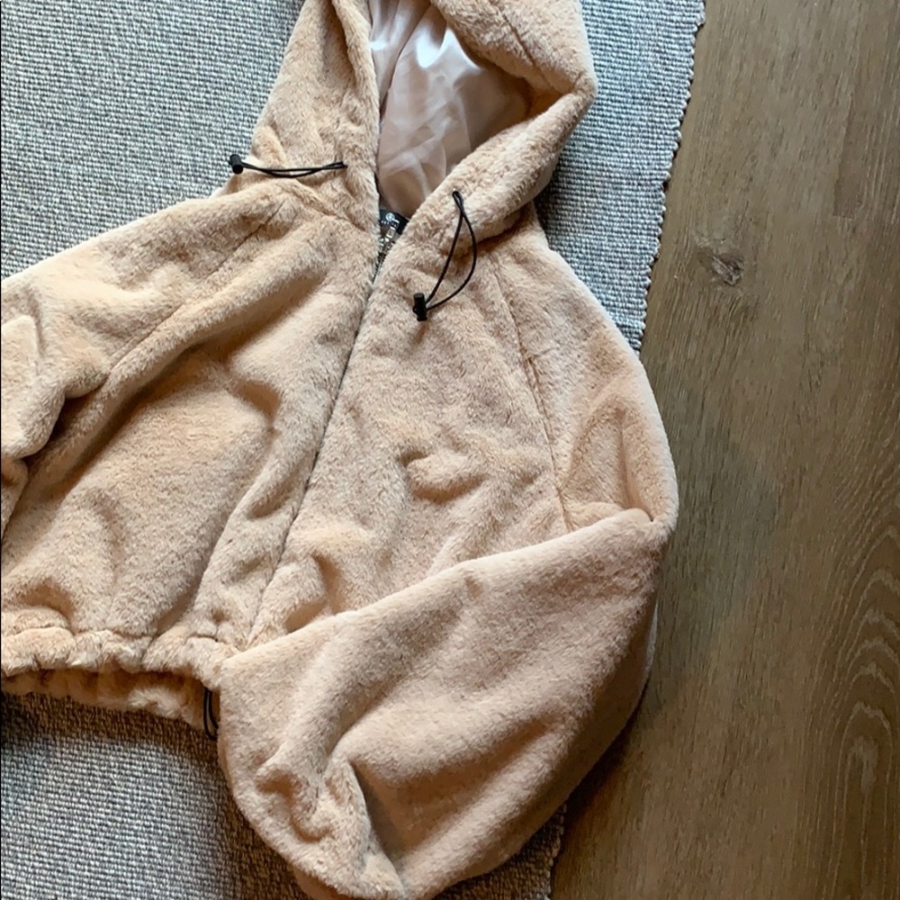 MISSGUIDED teddy bear jacket - Picture 7 of 8